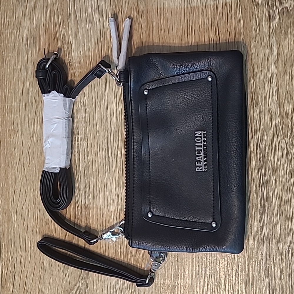 NWOT KENNETH COLE REACTION CROSSBODY PURSE